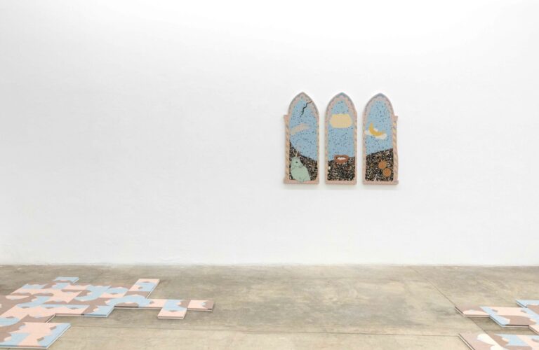 Lettere Efesie (Trittico), 2025_incisione e intarsio, graniglia, cm 126x100x3, Ph. Francesco Rucci copia